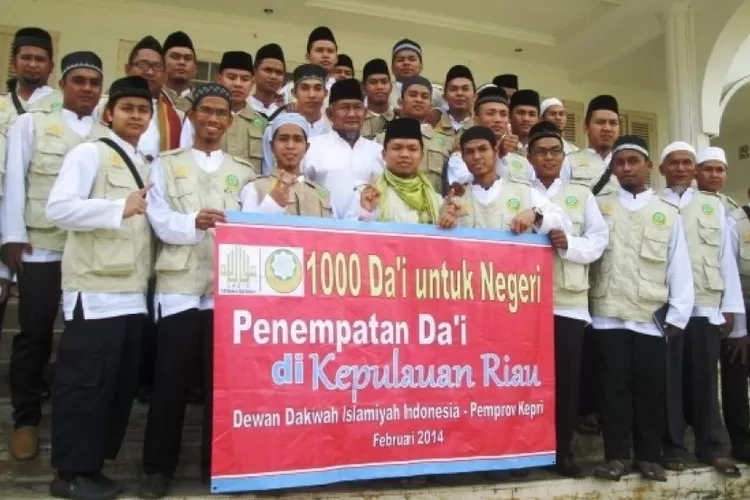 Kementerian Agama (Kemenag) menyatakan dai mempunyai peran sentral dalam meningkatkan kualitas literasi keagamaan umatnya serta kualitas kehidupan beragama di Indonesia. (kitabisa.com)