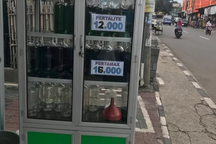 Tempat penjualan eceran bahan bakar pertamax dan pertalite. (satuarah.co)