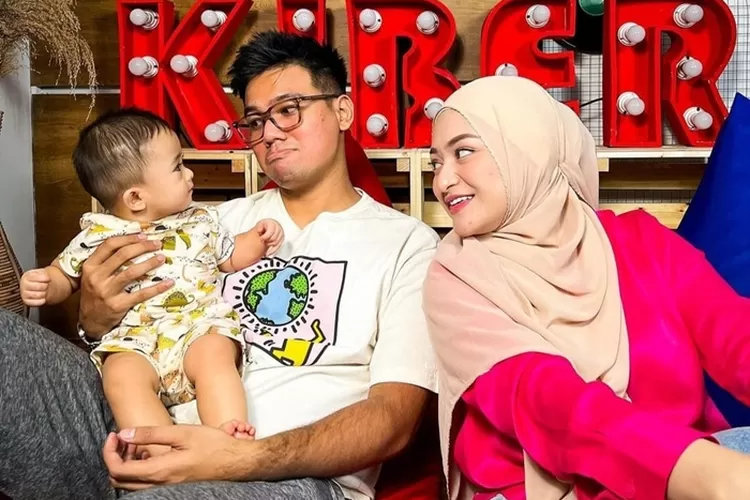 natalie holscher dikabarkan berselingkuh dengan pria lain, begini tanggapan Astrid kuya. Foto/Instagram (Foto/Instagram)