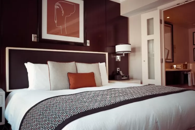 Ilustrasi: Beberapa Hotel di Malang ini biaya sewa kamarnya mulai dari Rp 200.000 an per malam (Pixabay.com/ olichel)