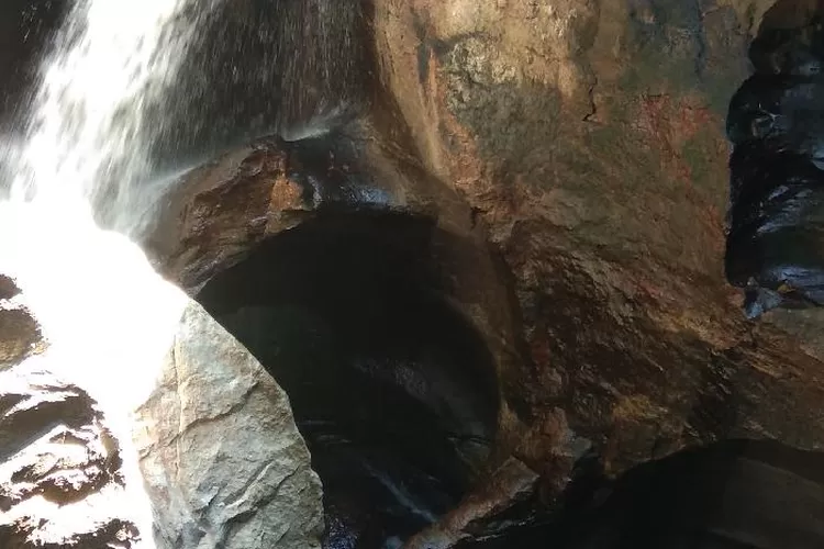 Rekomendasi Wisata Air Terjun di Blitar, Wisata yang Memiliki Keindahan Luar Biasa