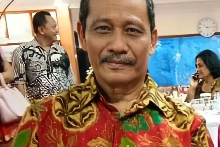 Siapa Pengacara Bripka Ricky Rizal? Biodata Profil Erman Umar, Ketua ...