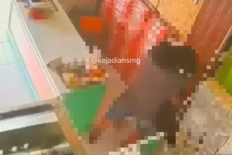 VIRAL Penjaga Toko Roti Semarang Jadi Korban Percobaan Pemerkosaan, Dipegang Pelaku hingga Jilbab Lepas (Instagram @kejadiansmg)
