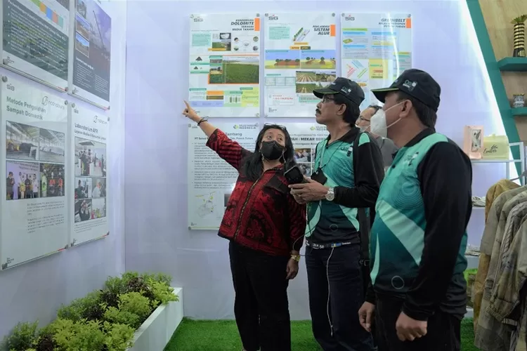 Pengunjung mendapat penjelasan mengenai pengelolaan lingkungan yang dilakukan SIG di Pabrik Tuban