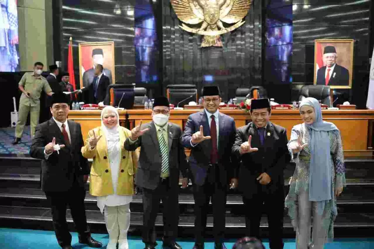 Sidang Paripurna DPRD DKI terkait pemberitahuan berakhirnya masa jabatan Gubernur DKI Anies Baswedan, Selasa (13/9/2022).