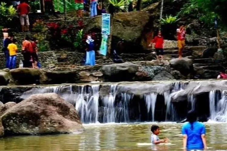 Harga Tiket masuk untuk berkunjung ke Tempat wisata Leuwi Pangaduan Bogor ( Tangkapan Layar di Facebook @wisataIndonesia)