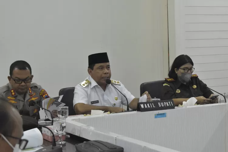 Rapat kordinasi pengamanan wilayah membahas permasalahan Pilkades dan dampak kenaikan BBM. (AyoSemarang/ Edi Prayitno - Kontributor Kendal)