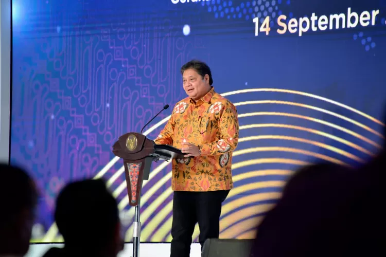 Menko Perekonomian Airlangga Hartarto memberikan sambutan pada Rakorpusda Pengendalian Inflasi 2022, di Surabaya, Rabu (14/9/2022) (Kemenko Perekonomian)