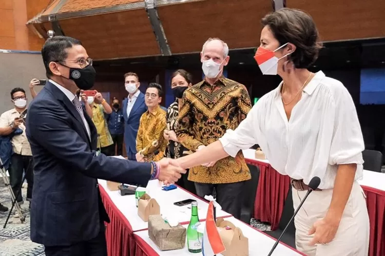 The Ministry of Tourism collaborates with the Dutch Government in an effort to expand partnerships in the creative economy. (kemenparekraf.go.id)