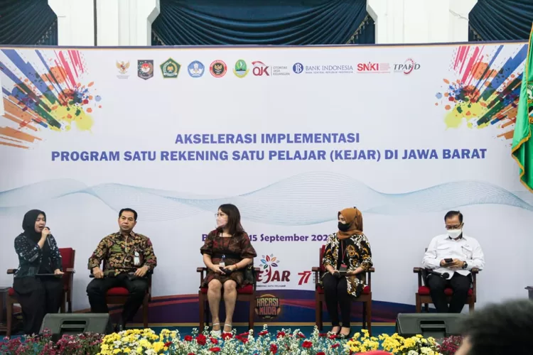 Akselerasi dan Implementasi Program KEJAR di Jawa Barat (Foto: Humas bank bjb)