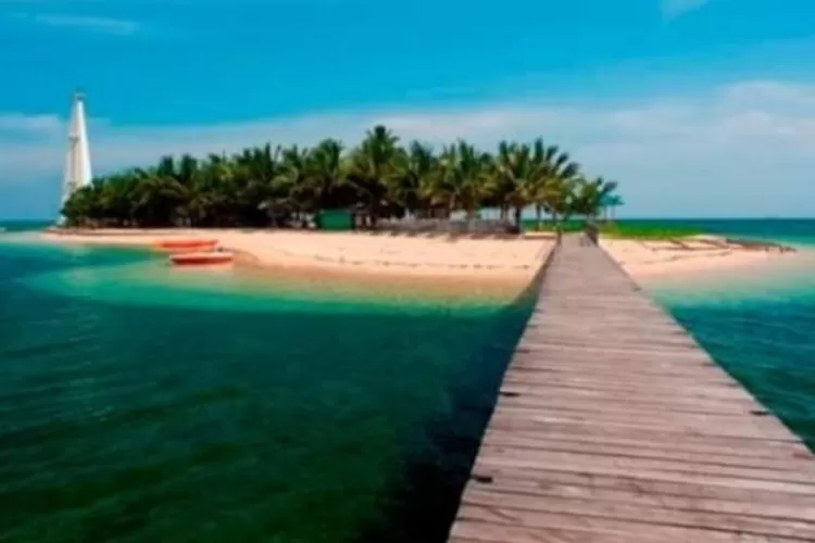 Bagaikan Butiran Surga Dunia!! Destinasi Tempat Wisata Pulau Beras Basah di Selat Makassar, Kalimantan Timur (Tangkapan Layar di YouTube @Dulurlanangofficial)