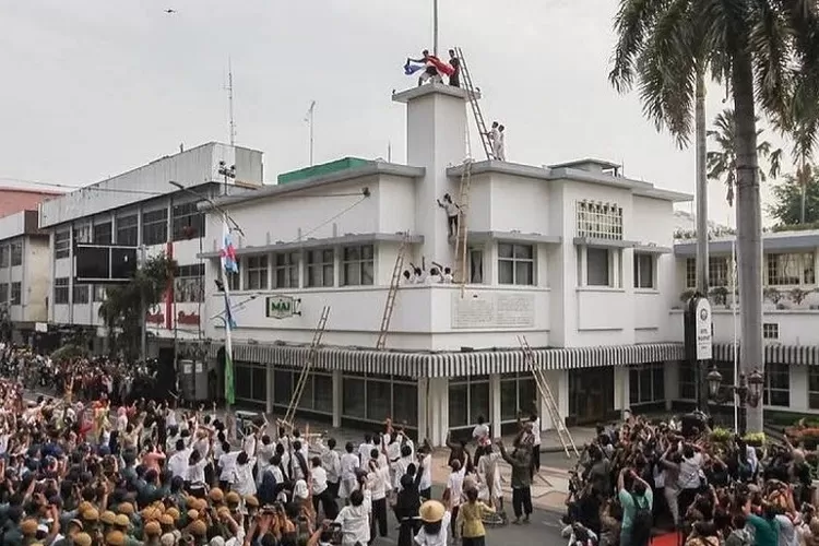 Sejarah Dan Kronologi Insiden Perobekan Bendera Belanda Di Hotel Yamato ...