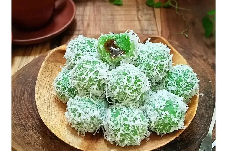 Kenyal Dan Tak Mudah Pecah Ini Cara Membuat Klepon Kue Tradisional Dengan Rasa Legit Bicara