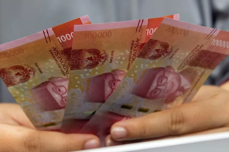 Ilustrasi BLT BBM untuk anak yatim, lansia, dan penyandang disabilitas (Pexels/Ahsanjaya)