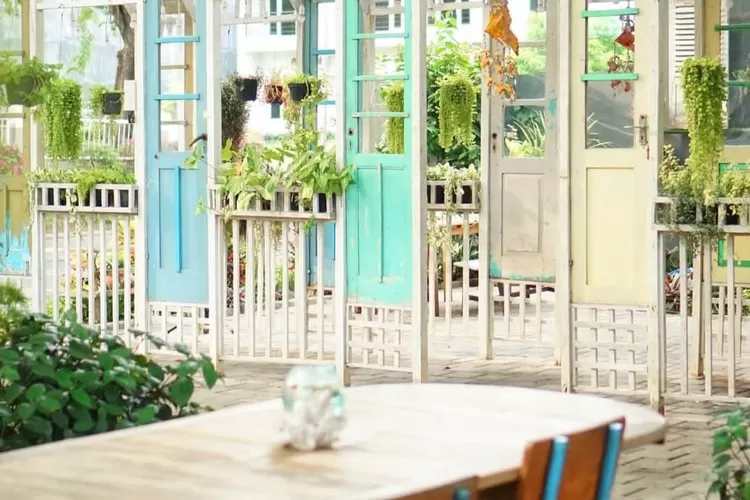 5 tempat wisata kuliner hits di Surabaya yang instagramable dan punya sajian lezat (instagram.com/@mamanoi.sby)
