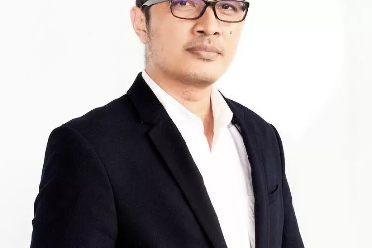 Sebelum Jadi Pengacara Putri Candrawathi, Mantan Jubir KPK Febri Diansyah Bertemu Ferdy Sambo di Mako Brimob (Gorajuara.com/dok: Instagram @febridiansyah.id)