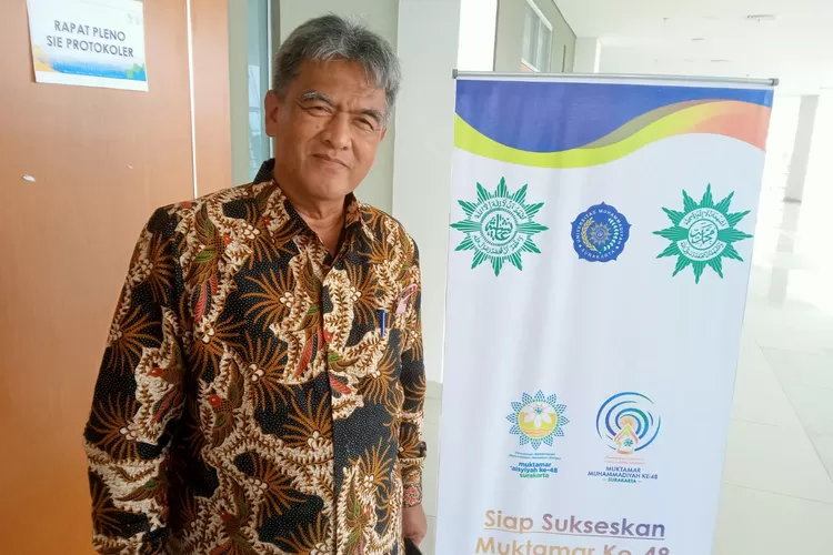 Koordinator Seksi Protokoler Panitia Penerima Muktamar Muhammadiyah dan Aisyiyah ke 48, Dr. Sabar Narimo M.Pd ((inspiranesia.com))
