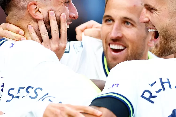 Prediksi Arsenal vs Tottenham Hotspur di Liga Inggris: preview, line up, skor dan head to head (twitter.com/@Spursofficial)