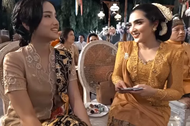 Ditanya Rencana Menikah dengan Thariq Halilintar, Fuji Minta Doa kepada Ashanty (Gorajuara.com/dok: Tangkapan Layar YouTube The Hermansyah A6)