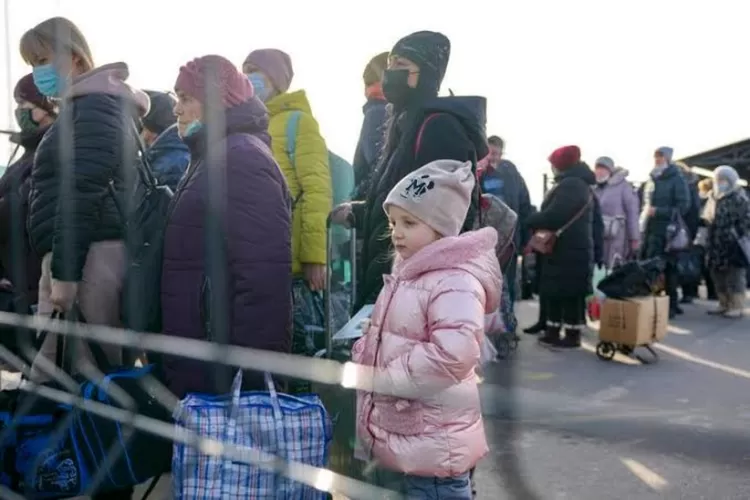 Warga Donetsk yang ingin bergabung dengan Rusia  (Moskow times)