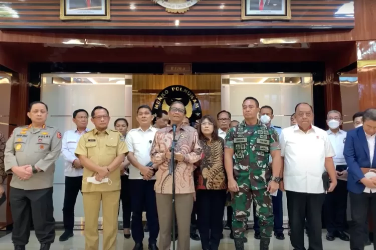 Dipimpin Mahfud MD, pemerintah membentuk TGIPF Tragedi Kanjuruhan, Malang.