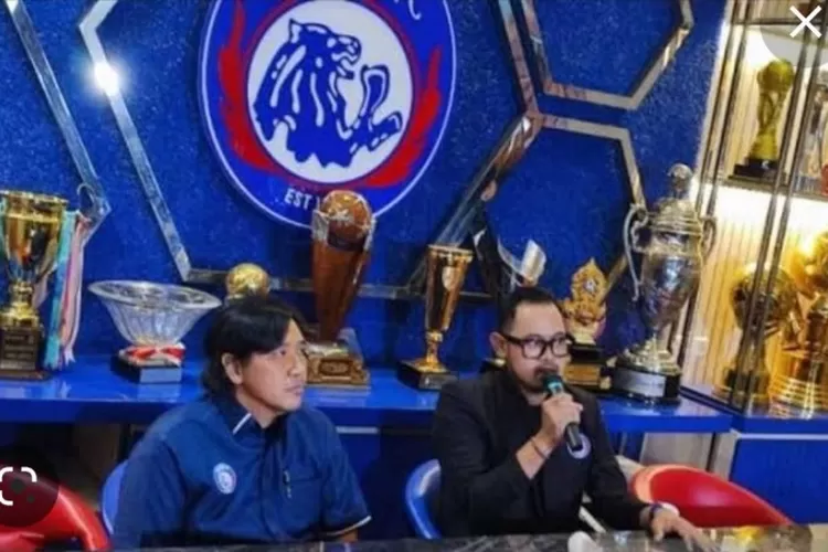 Presiden&nbsp; Arema FC -&nbsp; Gilang Widya Pramana -  Menanggapi Insiden Stadion Kanjuruhan Malang (Istimewa)