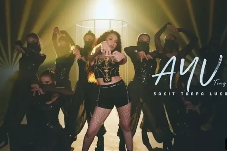 Lirik Lagu Sakit Tanpa Luka - Ayu Ting Ting yang Trending di YouTube: Sakitnya Sungguh Terasa (Youtube/Swara Bintang)