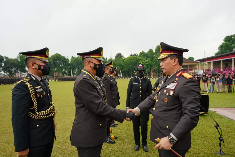 Kapolri Jenderal Pol Listyo Sigit lantik 2.123 Perwira Polisi  (istimewa )