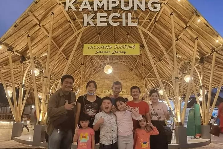 Wisata Kuliner Kampung Kecil Cilegon, Restoran Keluarga Ala Sunda! (Facebook Petrus Phang)