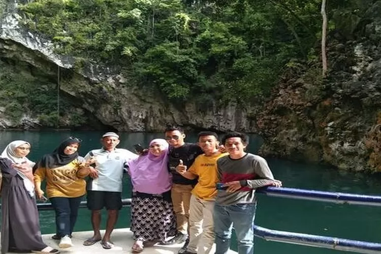 Danau Biru, sebuah wisata terindah yang ada di Sulawesi namun jarang diketahui banyak orang (Akun instagram @ rusdiaditya)