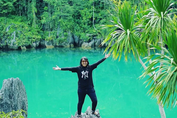 Pulau Labengki, salah satu destinasi wisata di Sulawesi yang belum banyak diketahui orang-orang. (Instagram @atupatotour)