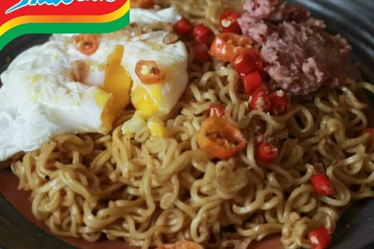 Resep mie rebus instan plus cengek ala warkop (Instagram @dekayya.snackbox)