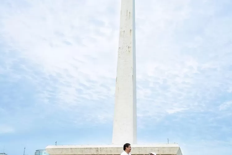 Puan Maharani dan Airlangga Hartarto jalan pagi bersama di Monas 