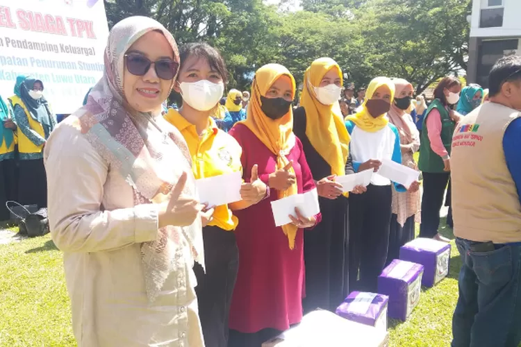 RS Hikmah Sejahtera Sukamaju Berikan Bantuan Lima Kelompok PEKKA di Luwu Utara (Dok. LHR)