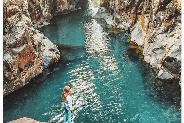 Wisata Horor Leuwi Jurig: Hidden Gem Garut Mirip Green Canyon (Instagram/ @destinasi.jawabarat )