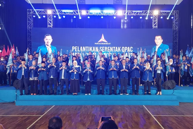 Ketua Umum  Partai Demokrat AHY melantik 5  Dewan Pengurus  Cabang (Dapac)  DKI Jakarta di GOR Ciracas, Selasa (11/10/2022).