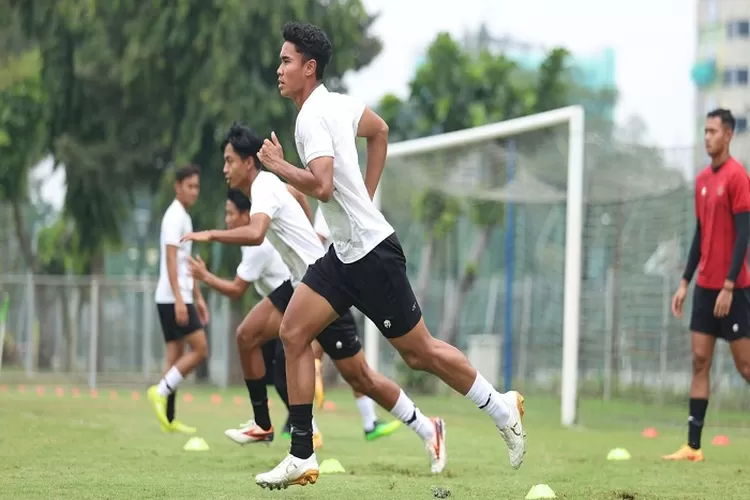 Daftar 34 Pemain Timnas Indonesia U-20 yang Dipanggil Untuk Pemusatan Latihan di Eropa Jelang Piala Dunia di Indonesia (pssi.org)