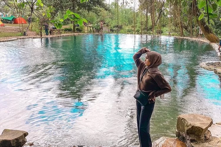 Healing sambil berenang di Telaga Batu, destinasi wisata di Bogor (Instagram @telaga_batu)