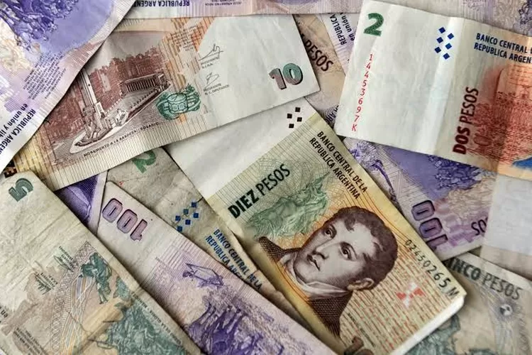 Ilustrasi gambar uang Argentina  (USA today)