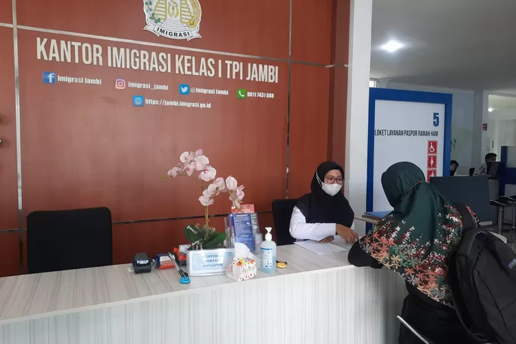 Hore! Imigrasi Jambi Mulai Layani Pembuatan Paspor Masa Berlaku 10 ...