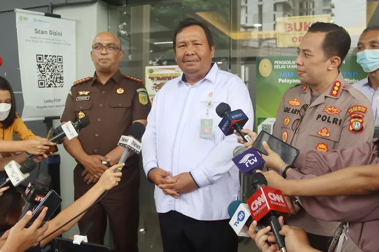 Ketua PN Jakarta Selatan Saut Maruli Tua Pasaribu SH MH saat berkoordinasi dengan Kejaksaan dan Kepolisian untuk pengamanan sidang kasus Ferdy Sambo dkk