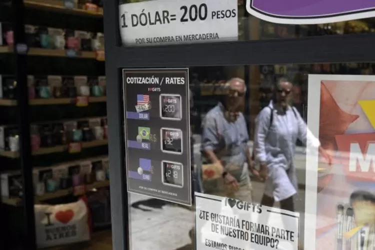 Potret Argentina yang sedang merasakan kesulitan ekonomi akibat perang Ukraina dan Rusia serta utang yang tak kunjung terbayar (politico)