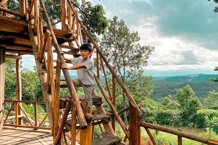 Bukit Angsa Emas, destinasi wisata alam di Bangka Tengah, cocok untuk tempat healing (Instagram @giansachio.lee)