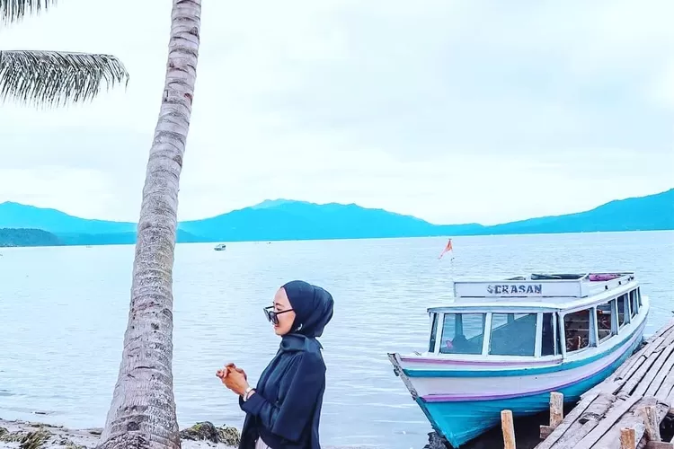 Danau Ranau, Destinasi Wisata Alam yang Cocok untuk Healing di Sumatera Selatan (Instagram @wisata_danau_ranau)