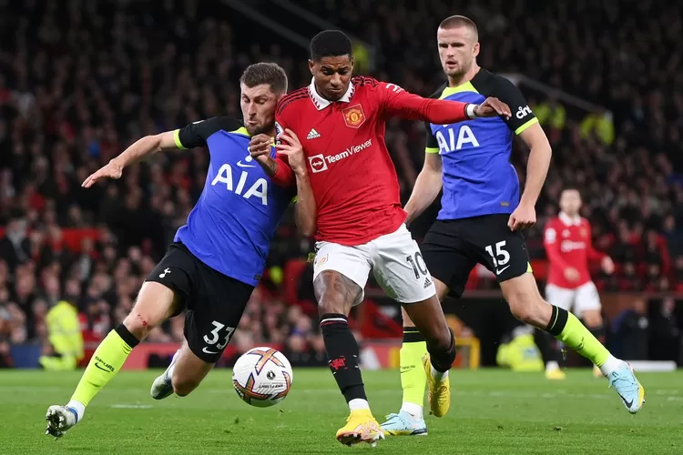 Link live streaming Chelsea vs Manchester United via TV online SCTV, nonton gratis klik di sini (twitter.com/@ManUtd)