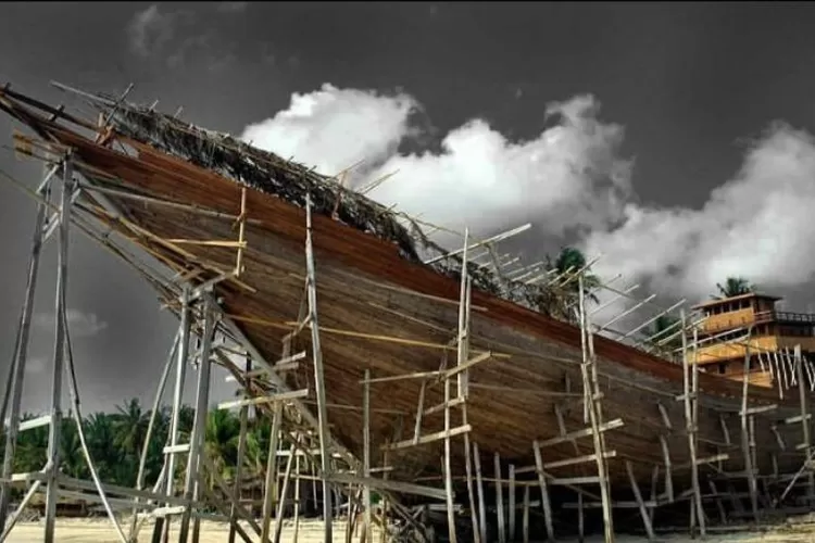 Ilustrasi. Tempat pembuatan perahu Pinisi di Kabupaten Bulukumba yang akan dikunjungi Mendagri Tito Karnavian. (Bonsernews/instagram @explorebulukumba)