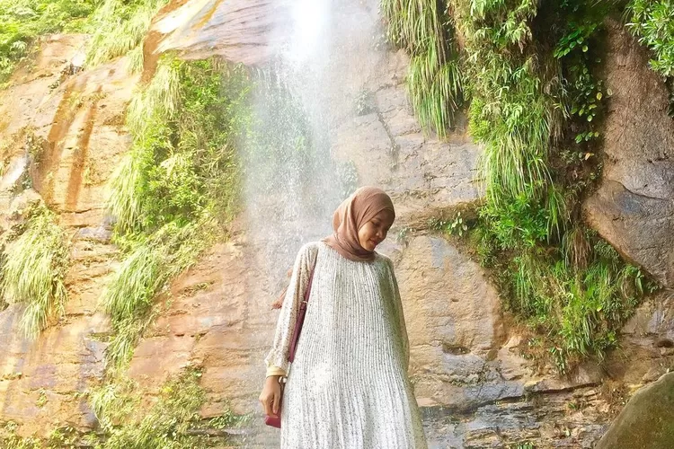 Potret pemandangan indah di wisata Air Terjun Simatutung, Tapanuli Selatan (Instagram @nashranazizanraihan)