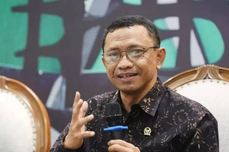 Anggota Komisi IX DPR RI Rahmad Handoyo menghimbau masyarakat tidak gegabah memberikan obat jika anak alami gejala gagal ginjal akut.  (Instagram.com/ Rahmad Handoyo)