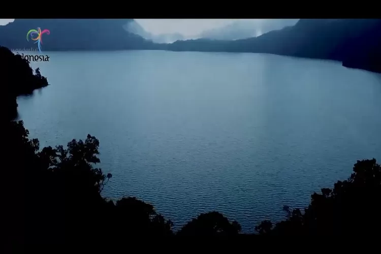 Potret Keindahan Danau Gunung Tujuh di Kerinci, Danau Tertinggi di Asia Tenggara yang Belum Banyak Dikunjungi Wisatawan (Tangkapan Layar Akun Youtube wonderful kerinci)