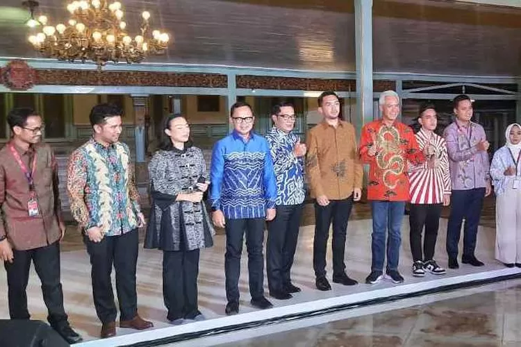Momen saat Ganjar Pranowo dan Ridwan Kamil menghadiri Y20 di Pura Mangkunegaran Solo (Endang Kusumastuti)